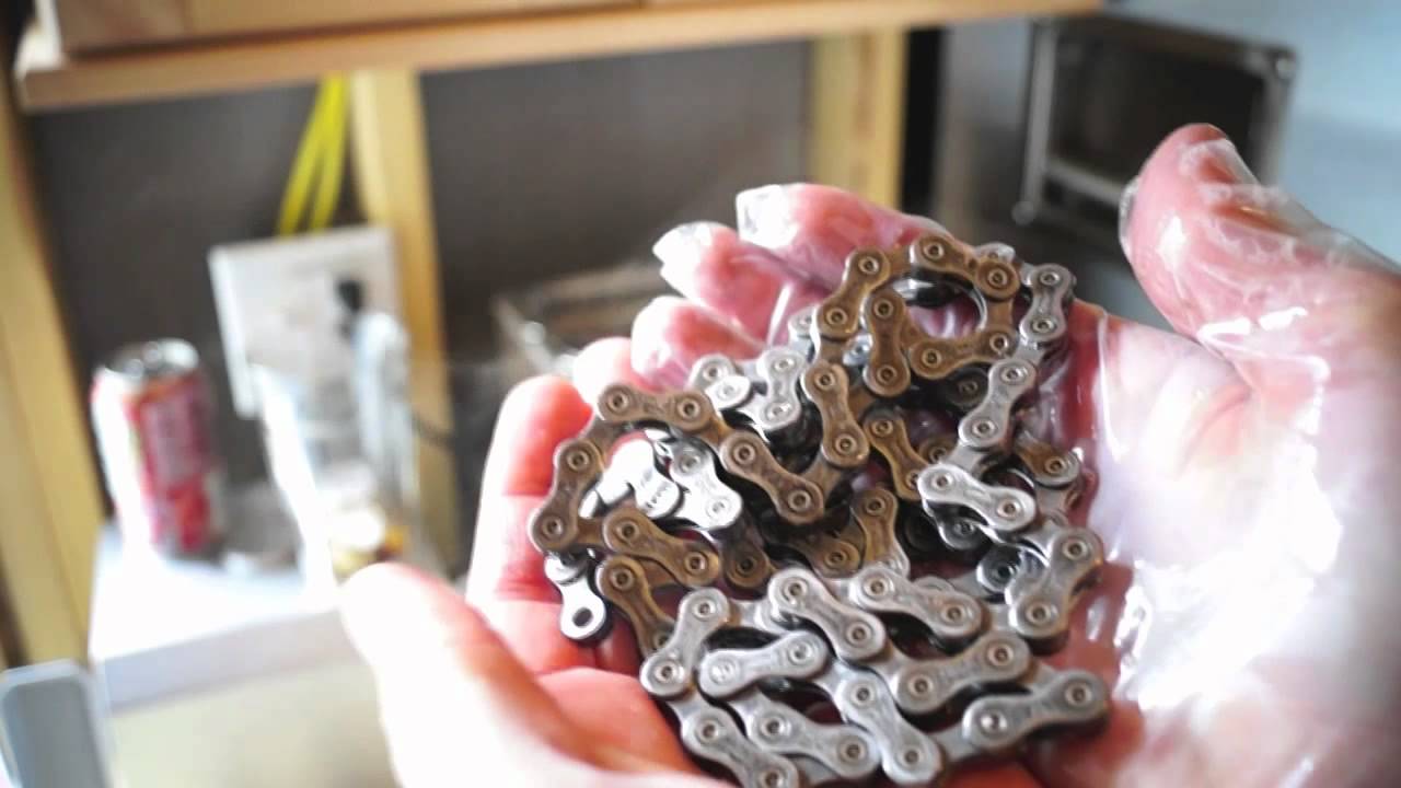Cleaned bicycle chain