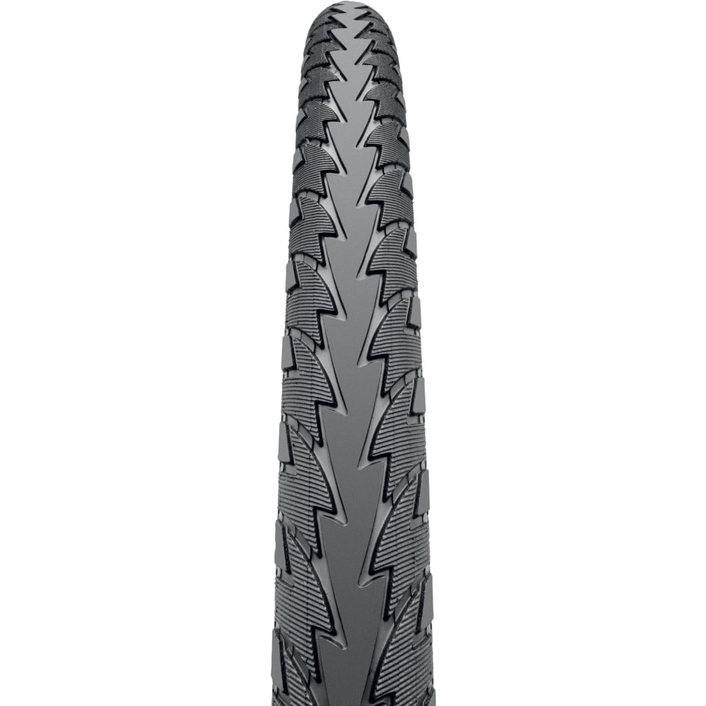 Tyre with a "city" tread pattern: it is still not the best option for paved roads.
