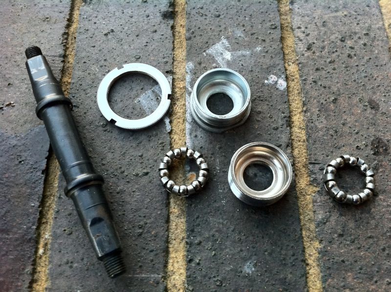 Bottom Bracket threading and other specifications for bikes with