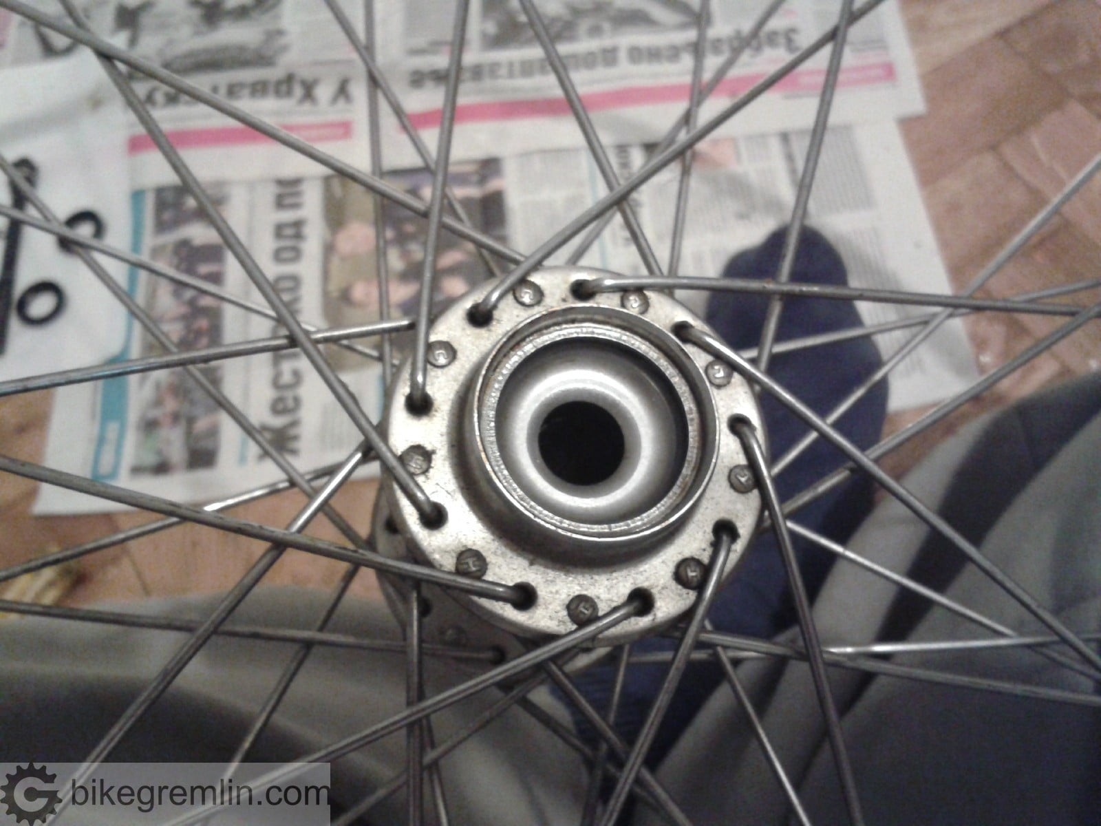 Clean, spotless cup - old Shimano quality :)