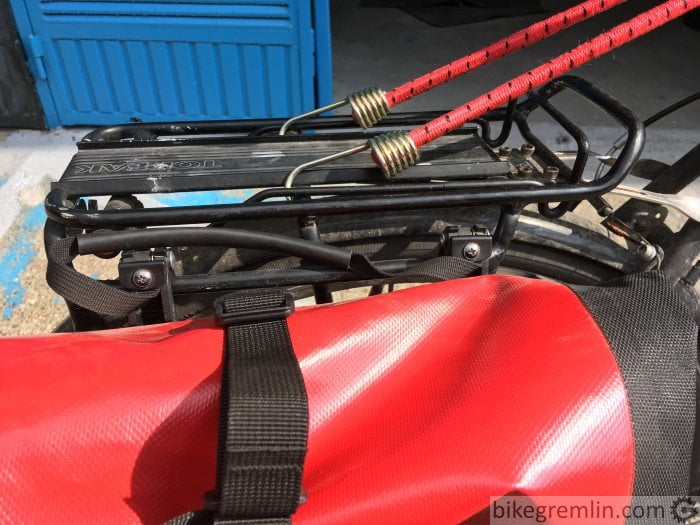 Pannier mounted on a rack - up close Picture 3