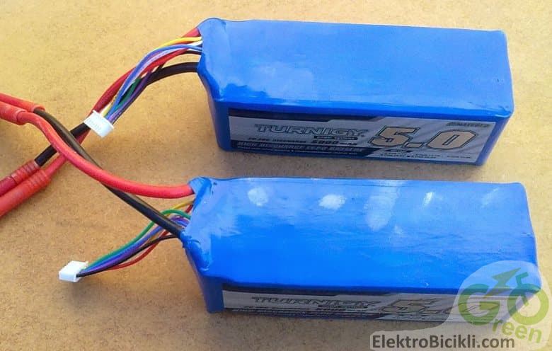 LiPo battery set with 24 V and 5 Ah each