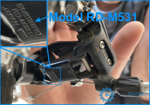 The exact model designation ("SHIMANO RD-M531") of this rear derailleur