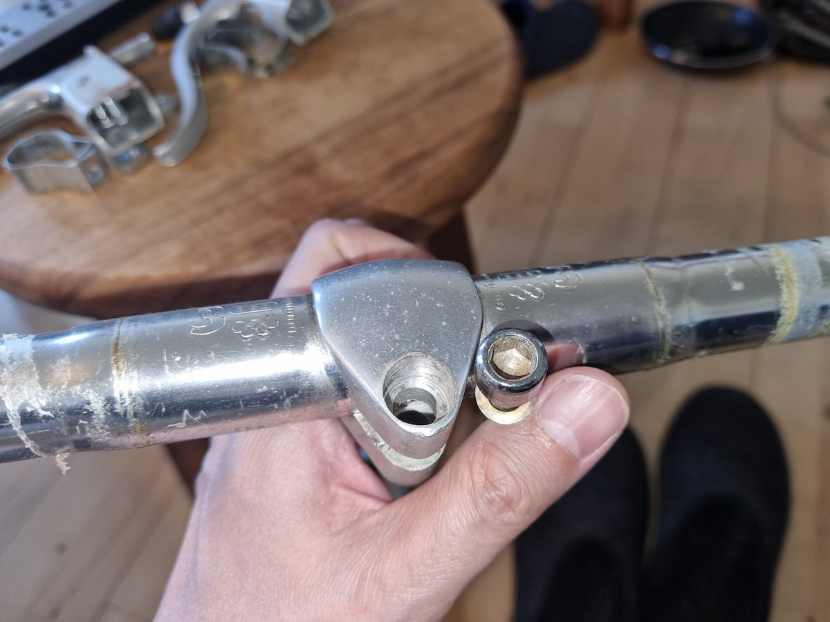 Old (vintage) handlebars with a 7 mm hex ("Allen") bolt